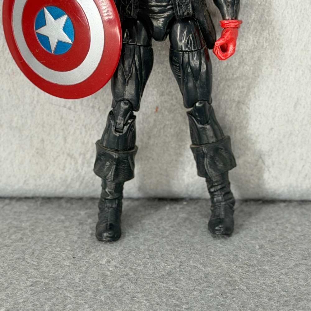 Marvel Legends BUCKY CAPTAIN AMERICA 6" Action Figure Arnim Zola BAF Wave 2012 - Picture 4 of 11